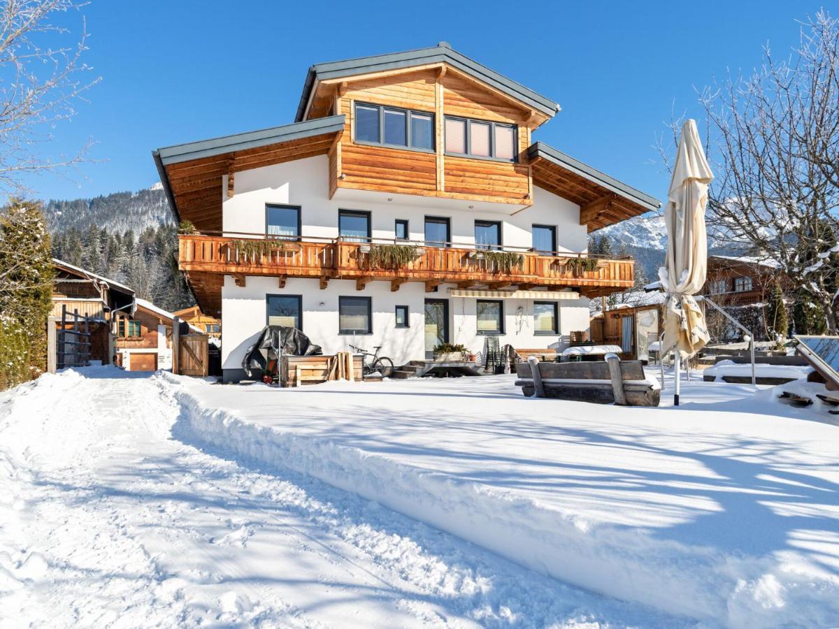 Elegant Apartment In Saalfelden With Balcony Exterior photo